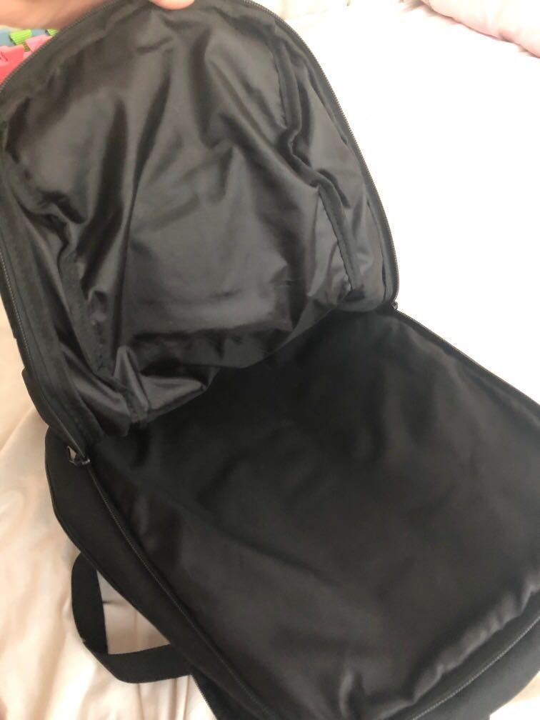 ORIGINAL TARGUS 15.6INCH TBB578EU NOTEBOOK LAPTOP BACKPACK (Category: Backpacks) located in Mandaluyong City. Submitted by racheism (Listing ID 1045451218, Image 3). Description: ORIGINAL TARGUS 15.6INCH TBB578EU NOTEBOOK LAPTOP BACKPACK SRP : P4,995.00 .