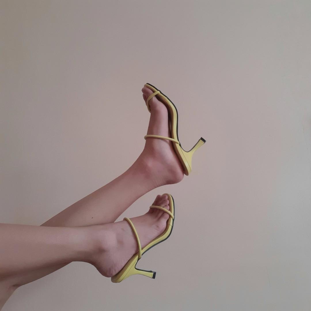 Primadonna strappy hotsell heels
