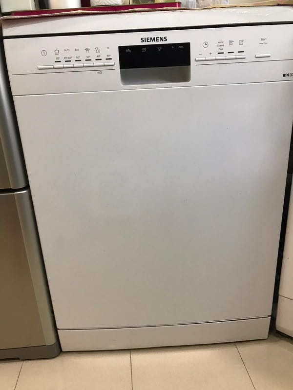 Siemens freestanding dishwasher, 家庭電器, 廚房電器, 洗碗碟機 Carousell