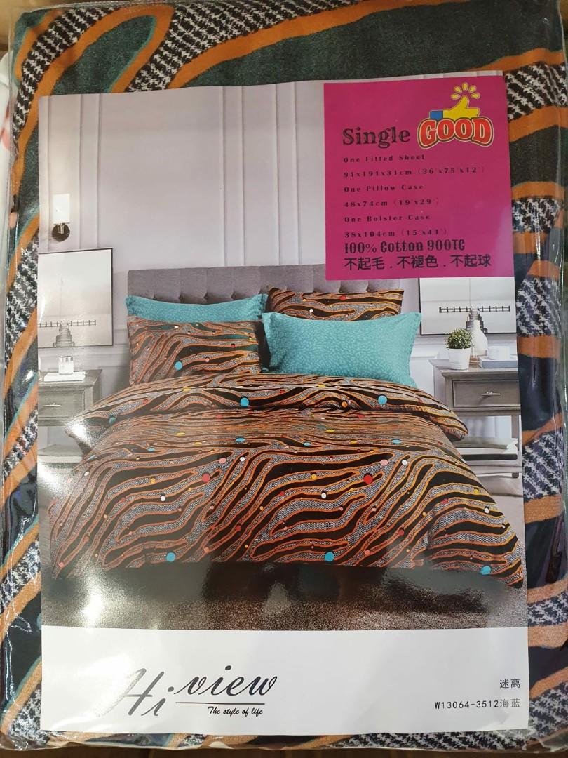 Single Bedsheets (Category: Bed Frames & Mattresses) located in Singapore. Submitted by egg_g (Listing ID 1047435743, Image 3). Description: Single size bed sheet ( 100% cotton) 1 fitted sheet 1 pillow case 1 bolster case.