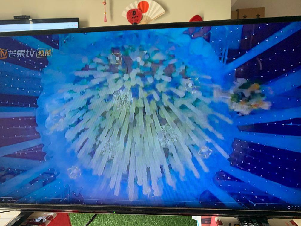 Panasonic Slim Smart LED 40 inch TV panel 1cm thin, Electronics, TVs &  Entertainment Systems on Carousell