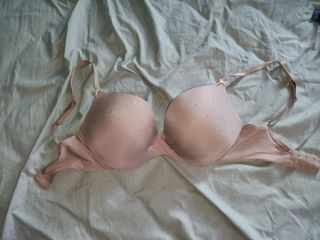 (Category: ) located in . Submitted by pink141 (Listing ID 1047535442, Image 1). Description: .