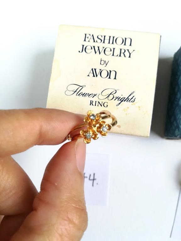 Vintage Avon Rings 1970s 1980s, Women's Fashion, Jewelry & Organisers ...