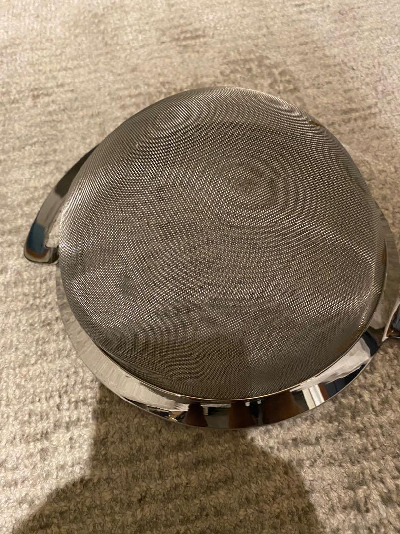 William Sonoma strainer, Furniture & Home Living, Kitchenware & Tableware, Other Kitchenware