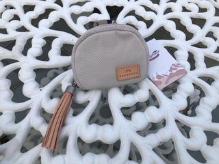 （分類：）位於 。 由 ptttt 提交（商品編號 1047688600，圖片 1）。簡介： 。
