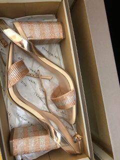 （分類：）位於 。 由 stuffbyclaire 提交（商品編號 1047595897，圖片 1）。簡介： 。