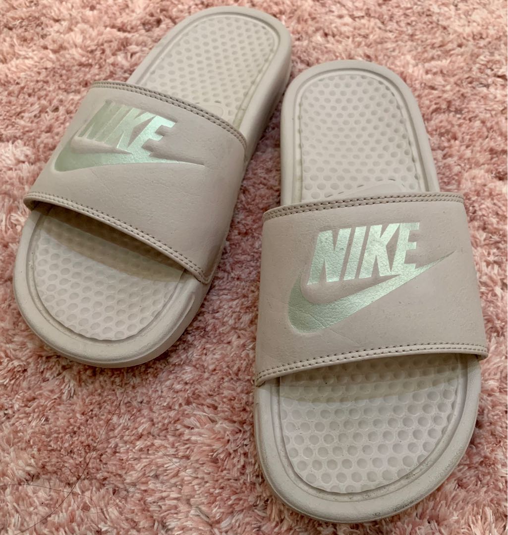 nike slides size 8