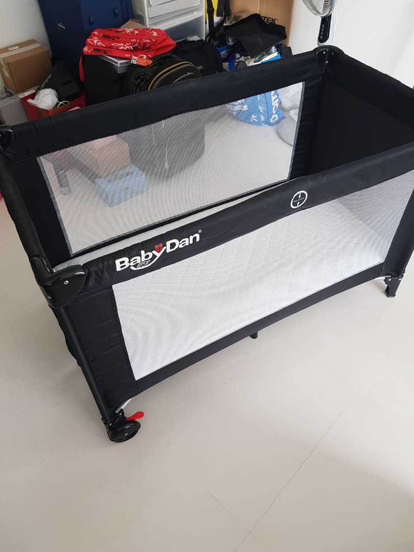 baby dan cot