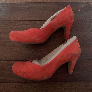 clarks chorus voice red
