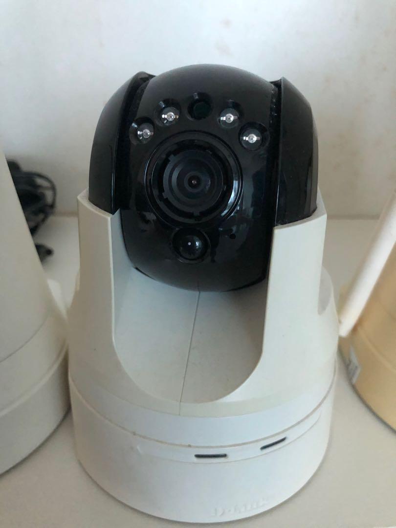 Dlink camera dummy & power cables, Furniture & Home Living, Security