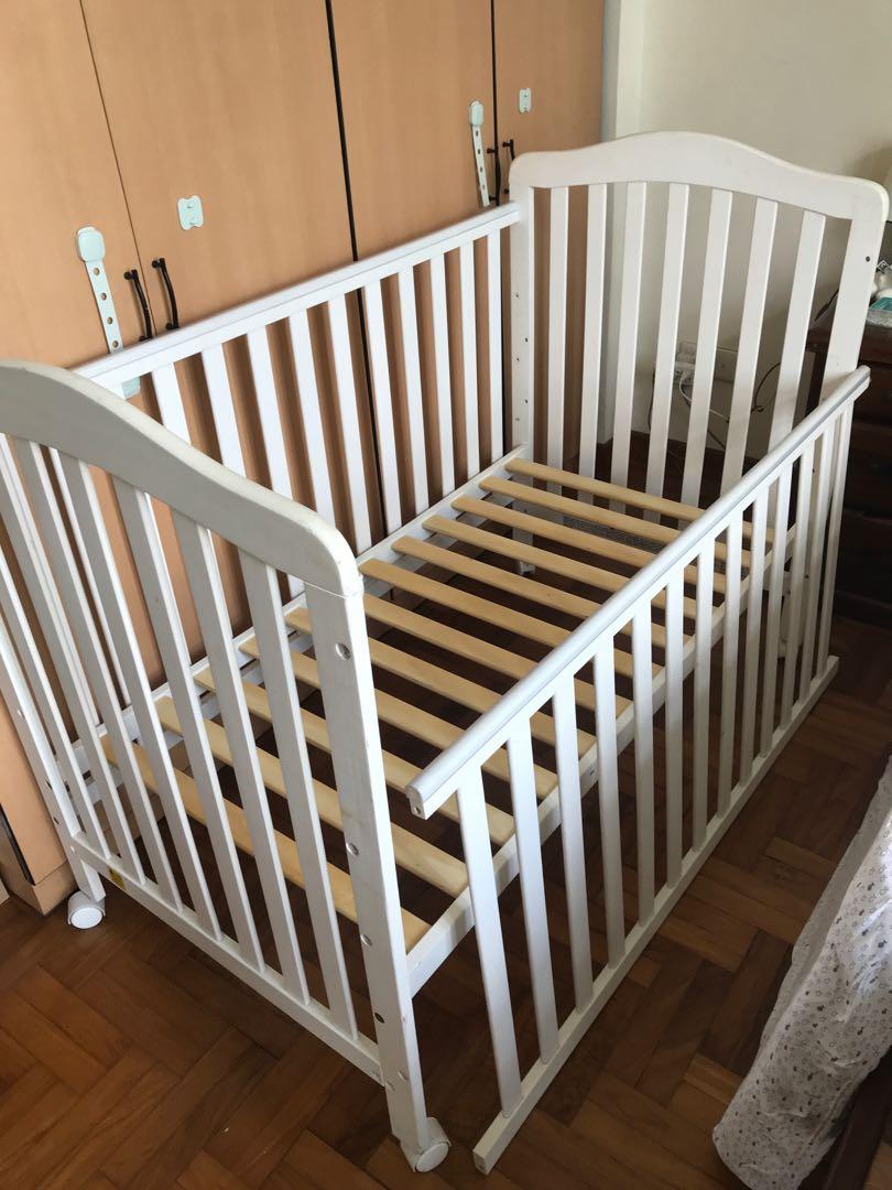 Free Mothercare baby cot, Babies & Kids, Baby Nursery & Kids Furniture