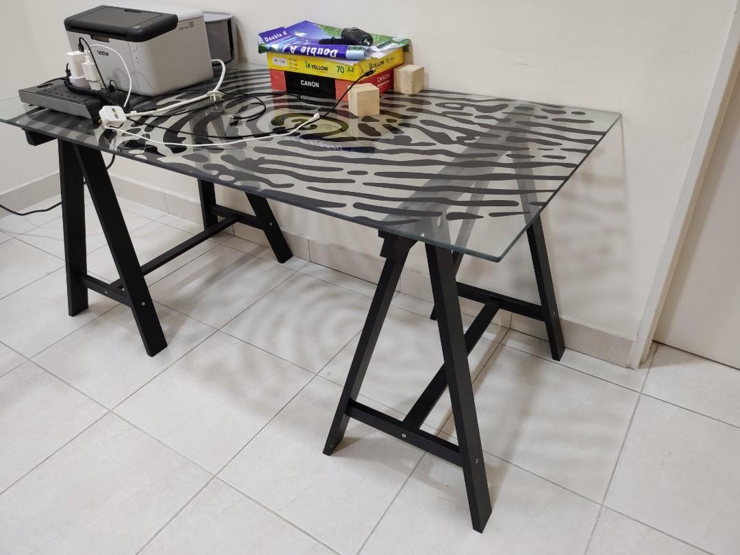 Ikea fingerprint glass table deals