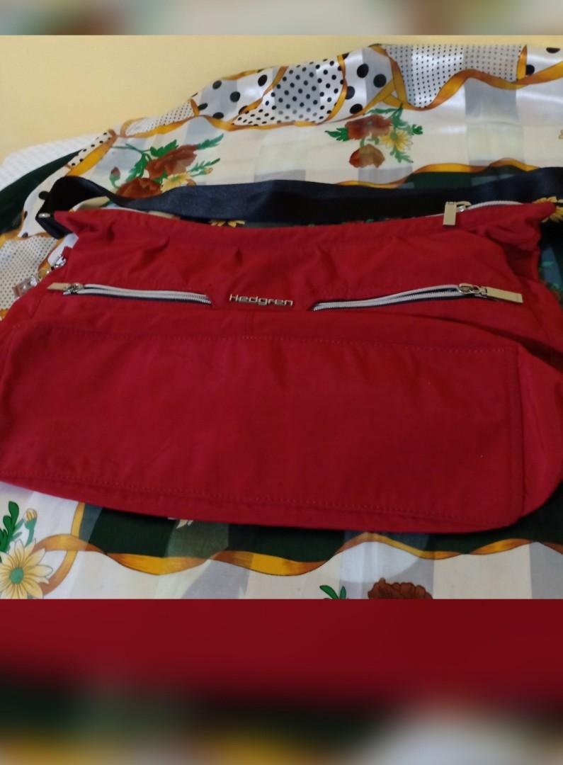 Large sling bag FREE shipping (Category: Luxury Bags & Wallets) located in Las Pinas. Submitted by timonsam (Listing ID 1047660225, Image 2). Description: ❣️ preloved good as New condition 9/10 washable lightweight RFS: school fund's 👉 Details prefer photos NOTE: 🚫 NO RUSH orders as delivery timelines are dependent on the courier. 🚫NO REFUND /❎RETURNS/⚠️EXCHANGE/❎CANCELLATION OF ORDER 📥ONCE DELIVER.