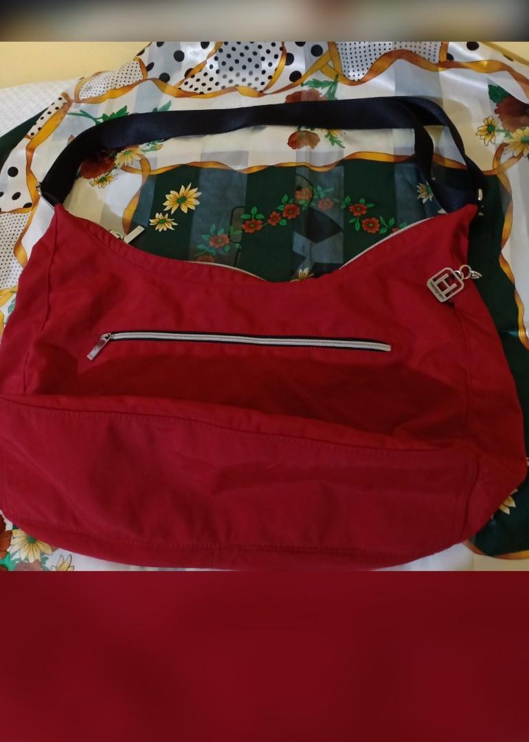 Large sling bag FREE shipping (Category: Luxury Bags & Wallets) located in Las Pinas. Submitted by timonsam (Listing ID 1047660225, Image 3). Description: ❣️ preloved good as New condition 9/10 washable lightweight RFS: school fund's 👉 Details prefer photos NOTE: 🚫 NO RUSH orders as delivery timelines are dependent on the courier. 🚫NO REFUND /❎RETURNS/⚠️EXCHANGE/❎CANCELLATION OF ORDER 📥ONCE DELIVER.