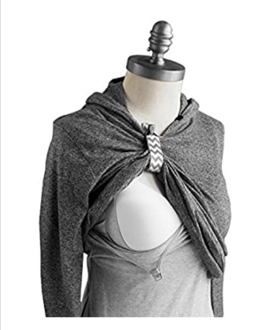 LatchPal Nursing Clip in Chevron Grey (Category: Breastfeeding & Bottle Feeding) located in Manila. Submitted by tinr0121 (Listing ID 1047632494, Image 3). Description: Multi purpose nursing clip. Can be used during potty training stage, key holder, etc.