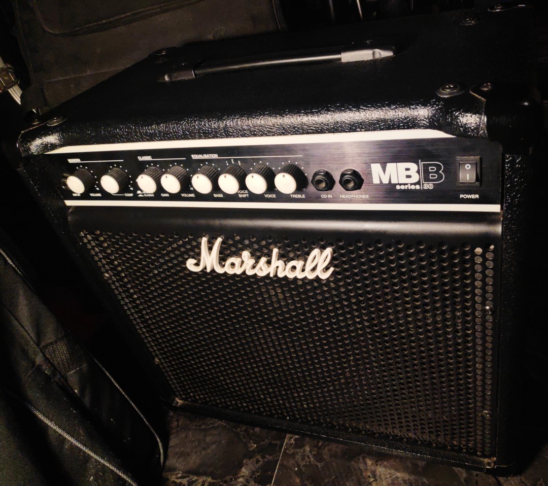 Marshall MB30 Bass Combo Amp, Hobbies & Toys, Music & Media, CDs & DVDs