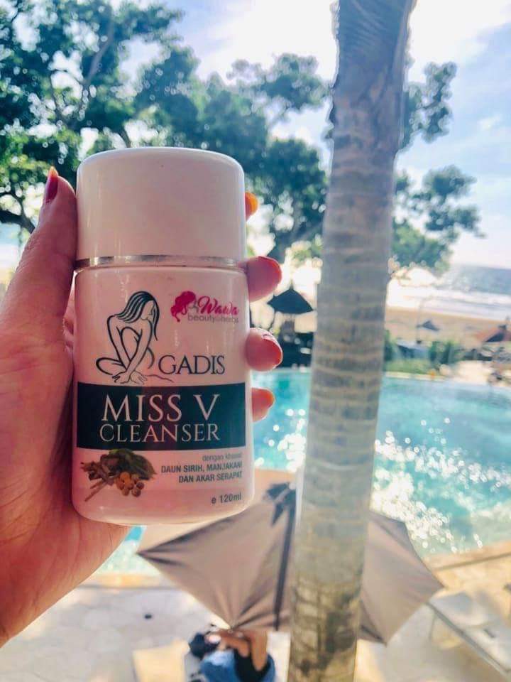 Miss V Cleaner Beauty Personal Care Hair On Carousell