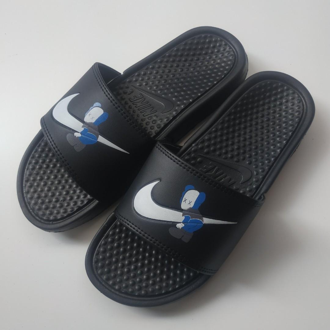 Nike Benassi X Kaws Black Fesyen Pria Sepatu Sandal di Carousell