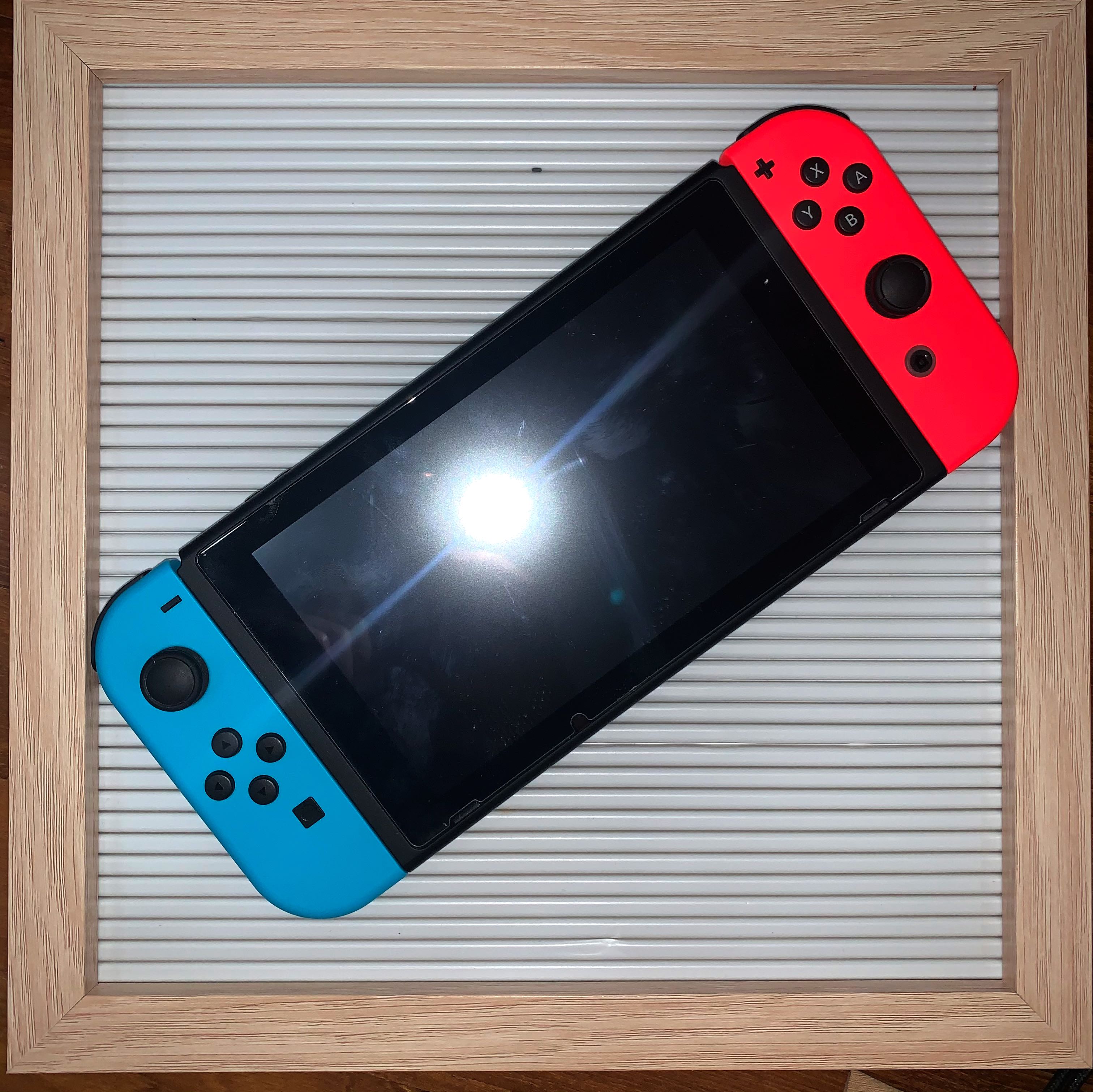 nintendo switch red and blue