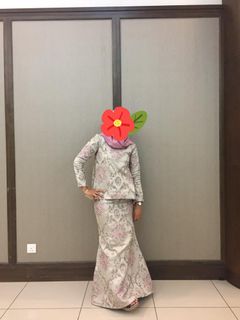 (Category: ) located in . Submitted by asha_wardrobe (Listing ID 1047683837, Image 1). Description: .