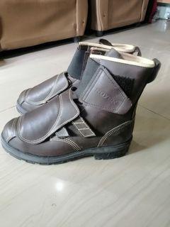 buy safety boots online