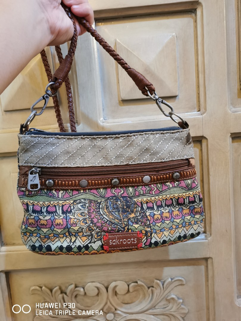 Sakroots sling hotsell bag