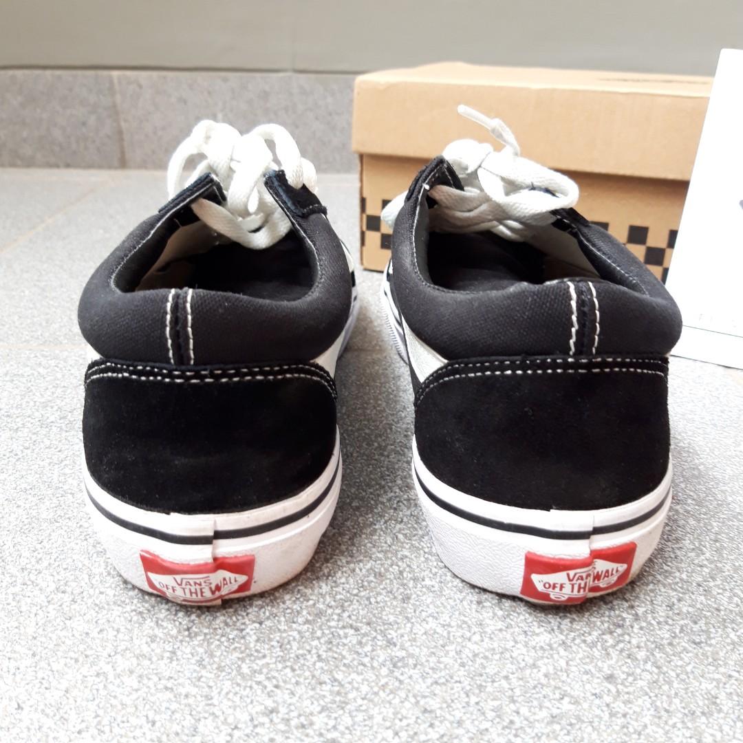 kotak sepatu vans original