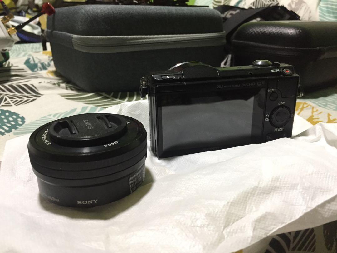 SONY a5000 (Flip screen Vlogging Camera), Photography, Video Cameras on