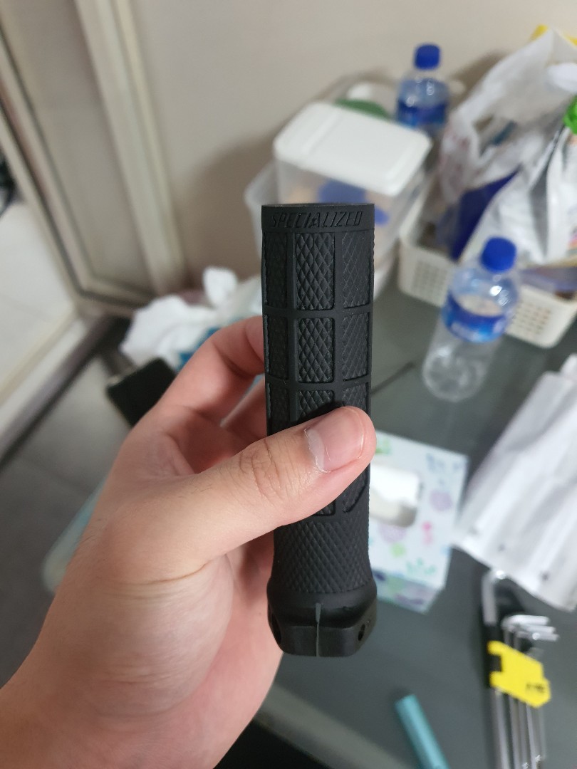 specialized slip on grips