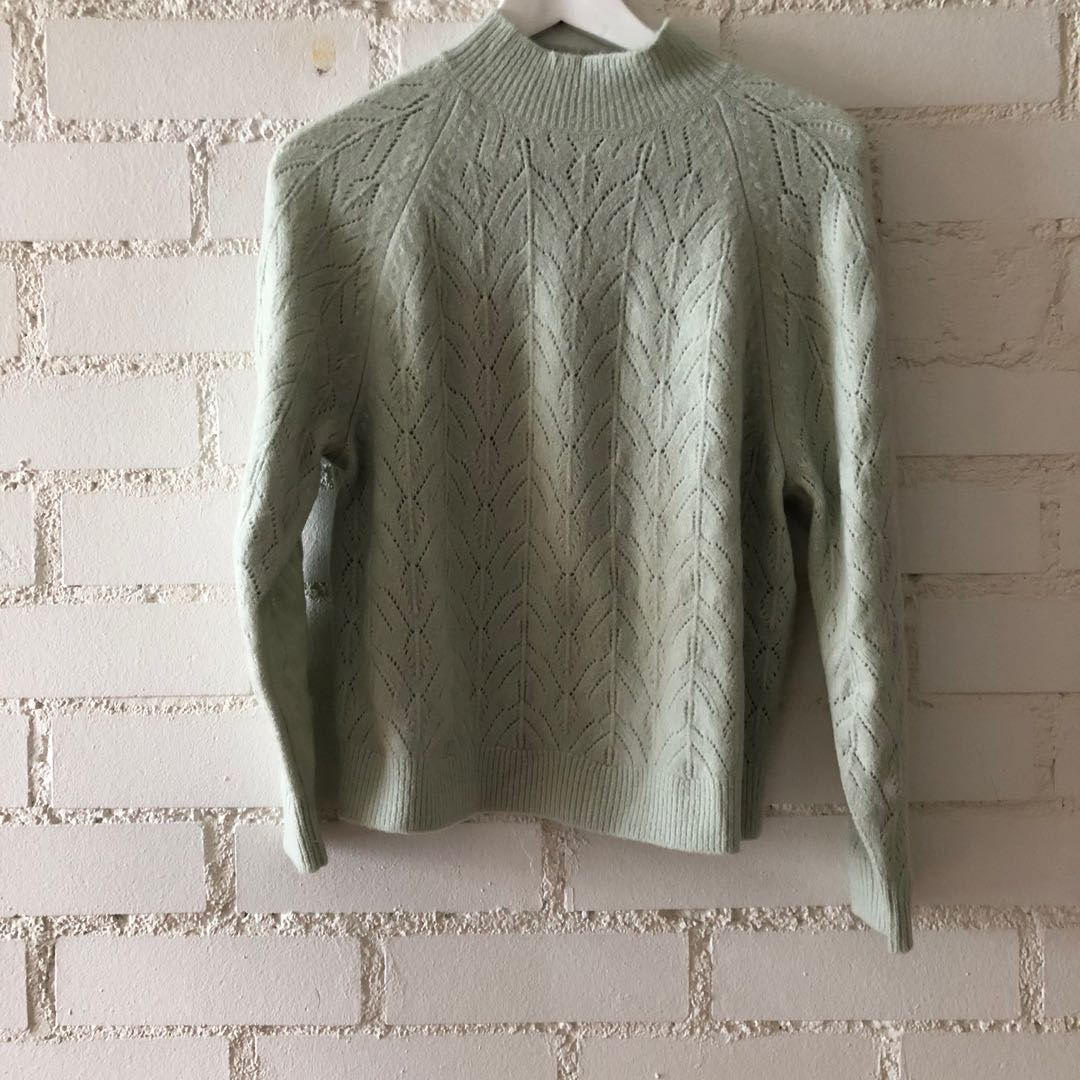 Uniqlo green sweater store