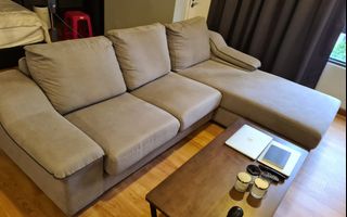 (Category: ) located in . Submitted by Fiefie90 (Listing ID 1047660209, Image 1). Description: .