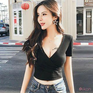 V-neck Short Sleeve Crop
