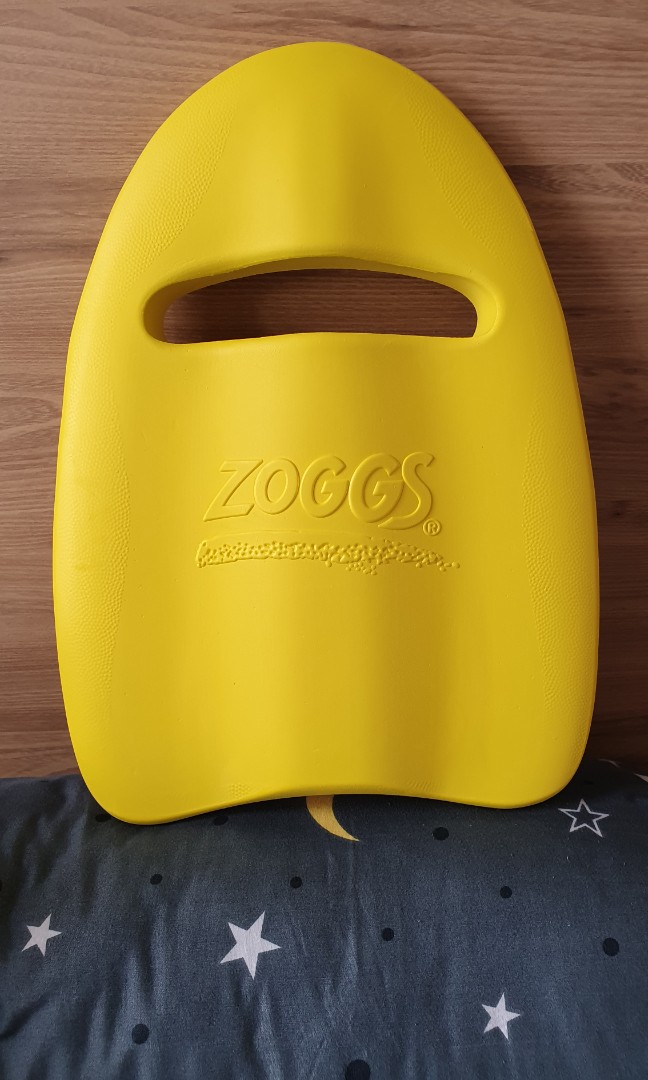 Zoggs Junior Swim Kickboard, Babies & Kids, Infant Playtime on Carousell