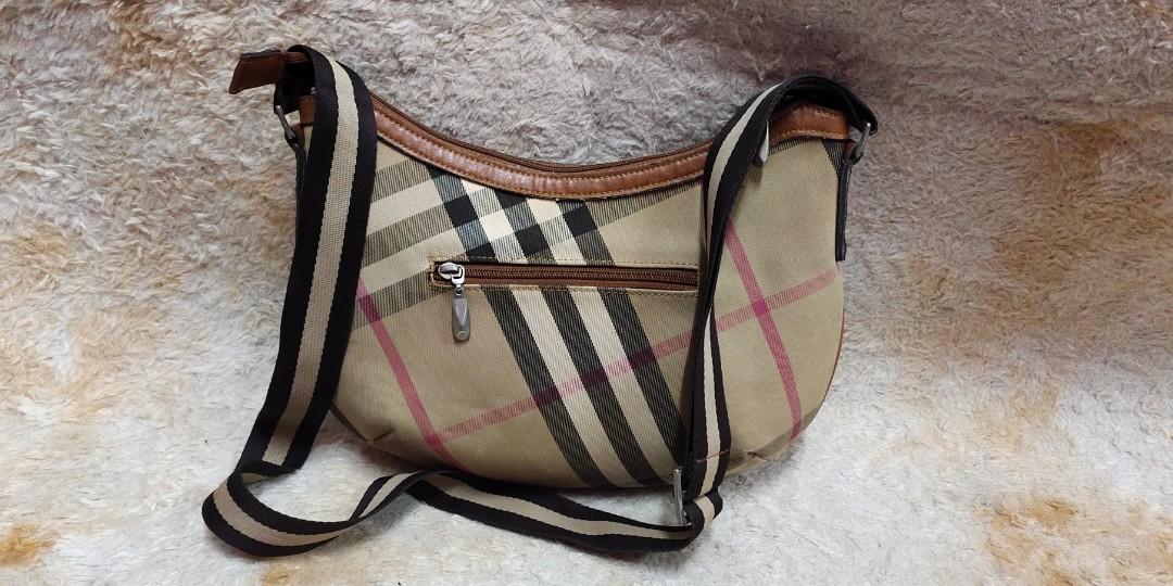 Burberry banana bag top