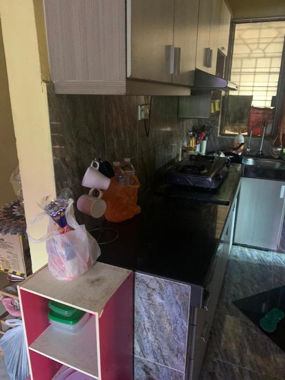 Bilik Untuk Disewa Flat Pkns Seksyen 7 Berdekatan I City Girls Only Property Rentals On Carousell