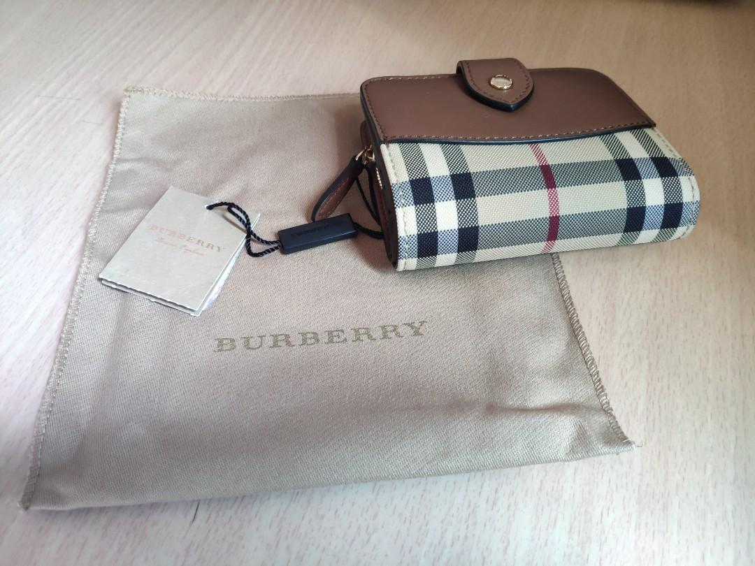 Burberry christmas sale shop