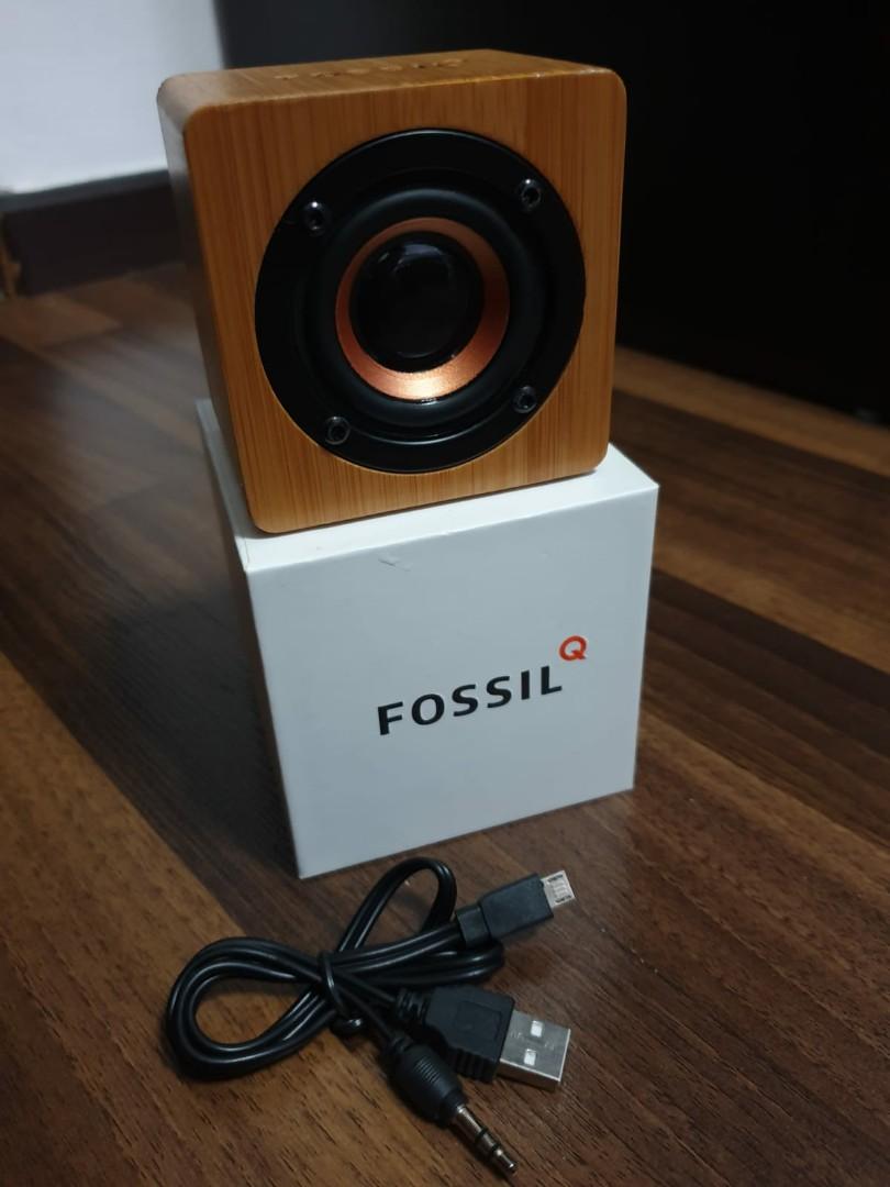 Fossil bluetooth rechargeable speaker