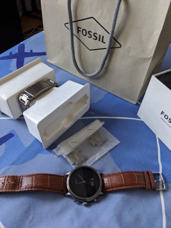 Fossil discount smartwatch speaker