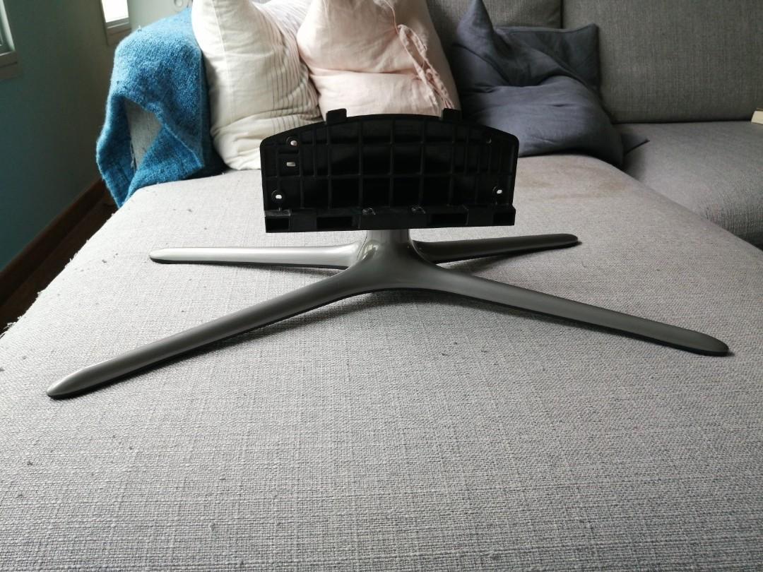 Samsung TV Stand for 55UF6100, TV & Home Appliances, TV & Entertainment
