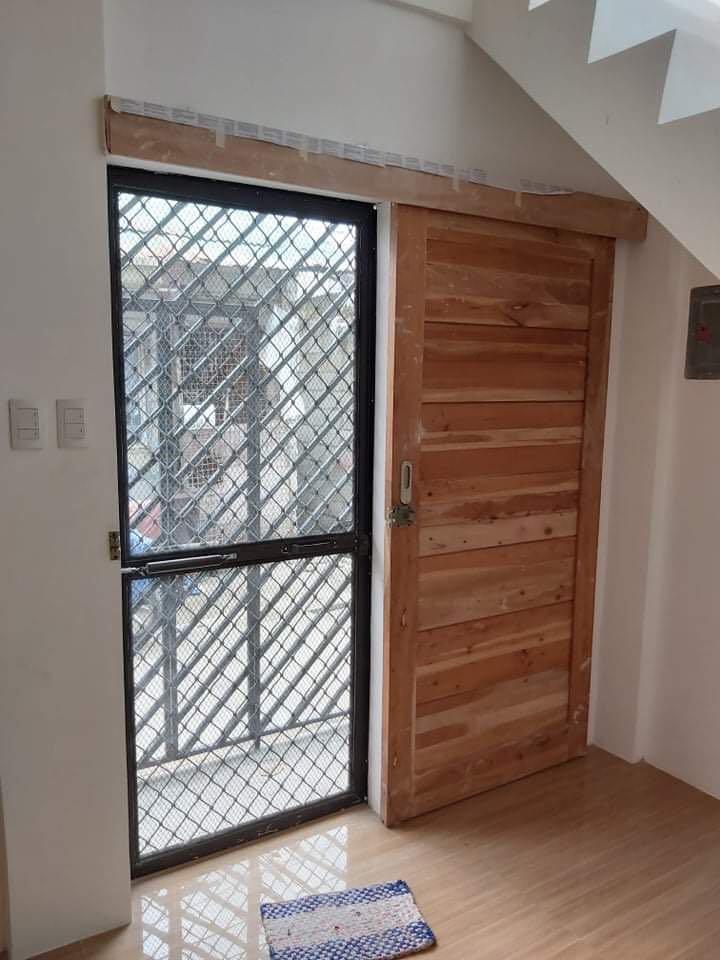 Sliding Door and Door Knob Installation, Furniture & Home Living