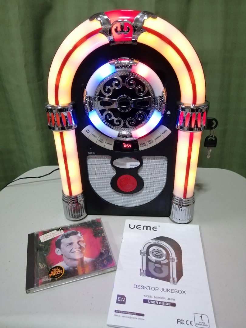 UEME Retro Vintage Style Desktop Jukebox CD Bluetooth FM Radio Player