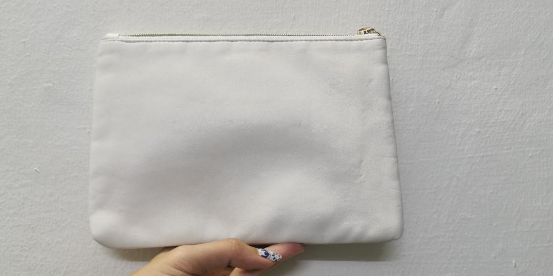 White outlet pouch clutch