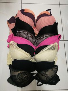 (Category: ) located in . Submitted by chloe52011111 (Listing ID 1052985003, Image 1). Description: .