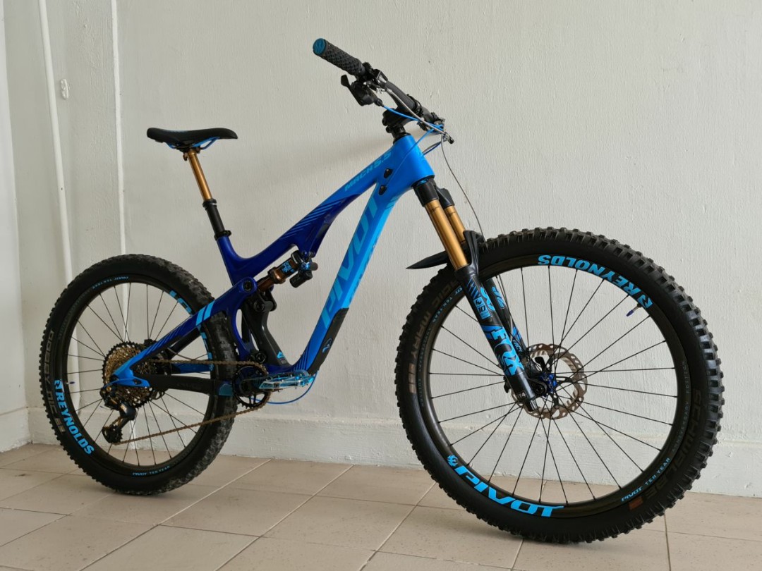 2018 Pivot Mach 5.5 Carbon Anniversary Edition