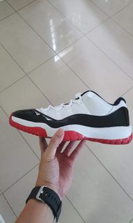 (Category: ) located in . Submitted by superbsssneakers (Listing ID 1052909350, Image 1). Description: .