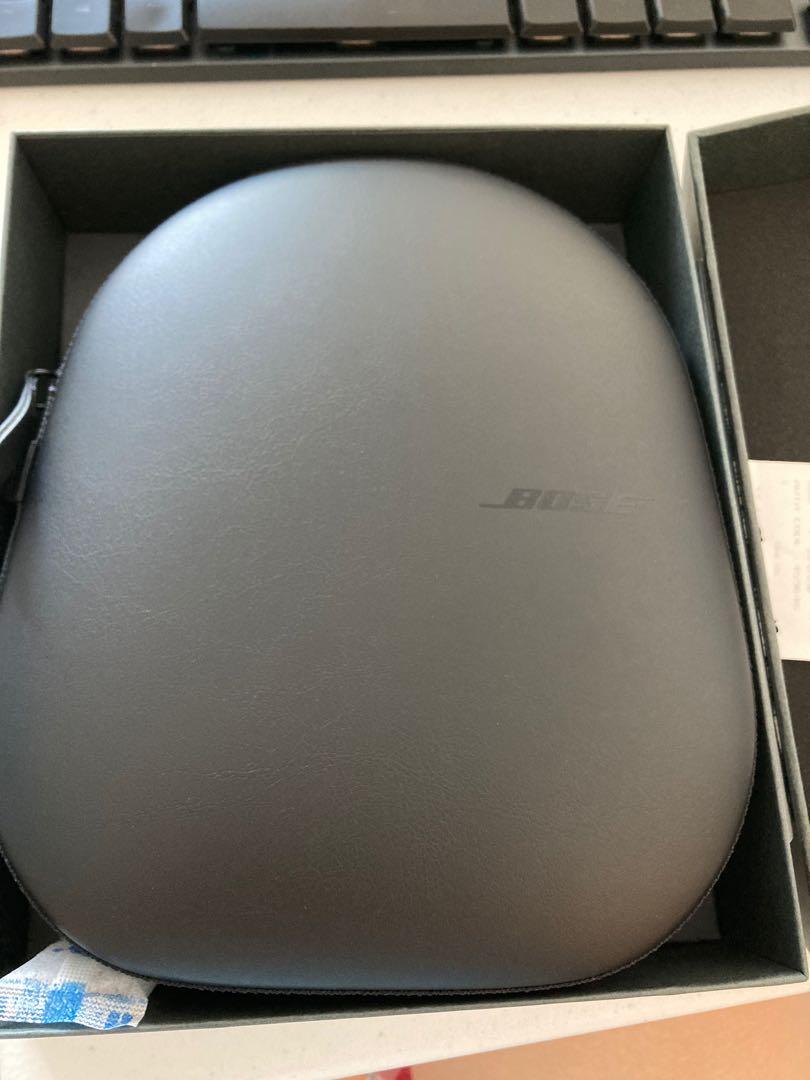 Bose Noise Cancelling Headphones 700 (Category: Headphones & Headsets) located in Pasig City. Submitted by chie_store (Listing ID 1052820546, Image 1). Description: Like new, bought this year 100% good condition.