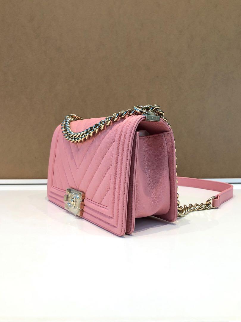 Chanel Chevron Boy Old Medium Sakura Pink Caviar LGHW, Luxury, Bags &  Wallets on Carousell