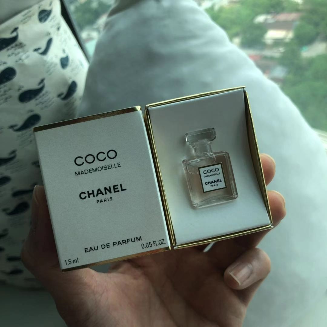 Chanel coco small perfume