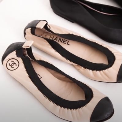 Chanel stretch spirit flats sales