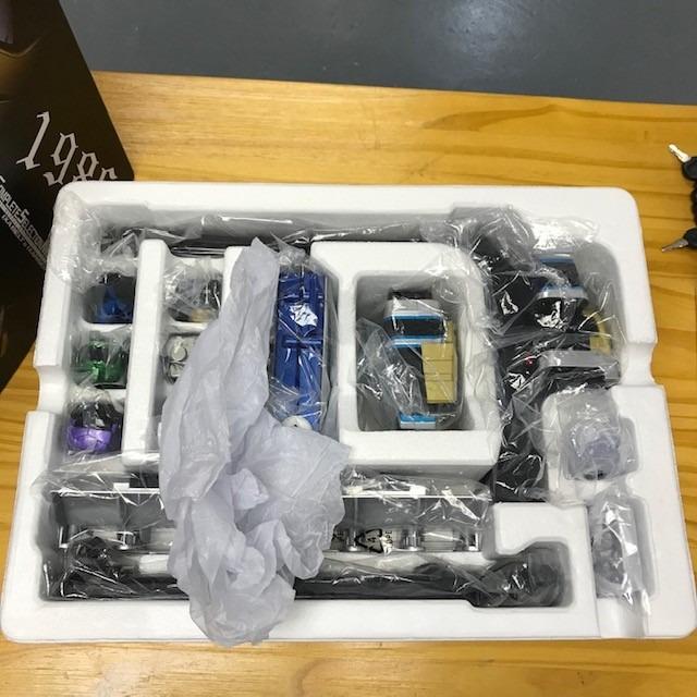 CSM 幪面超人 IXA BELT and Riser Set, 興趣及遊戲, 旅行, 旅遊 - 旅行必需品及用品 - Carousell